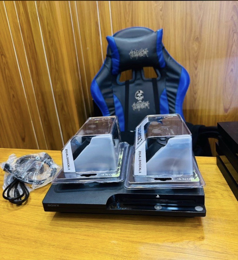 PlayStation3 slim console