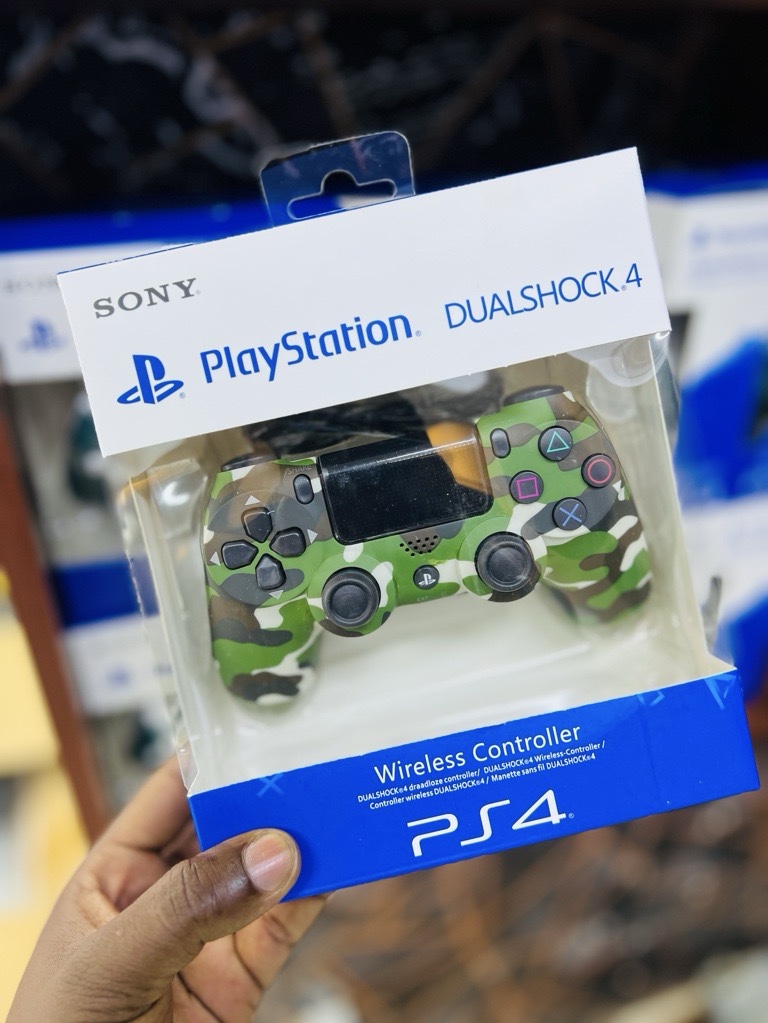 PlayStation 4 controllers/Dualshock 4 controllers