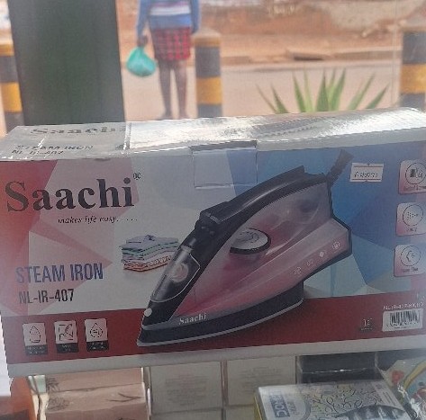 Saachi steam iron